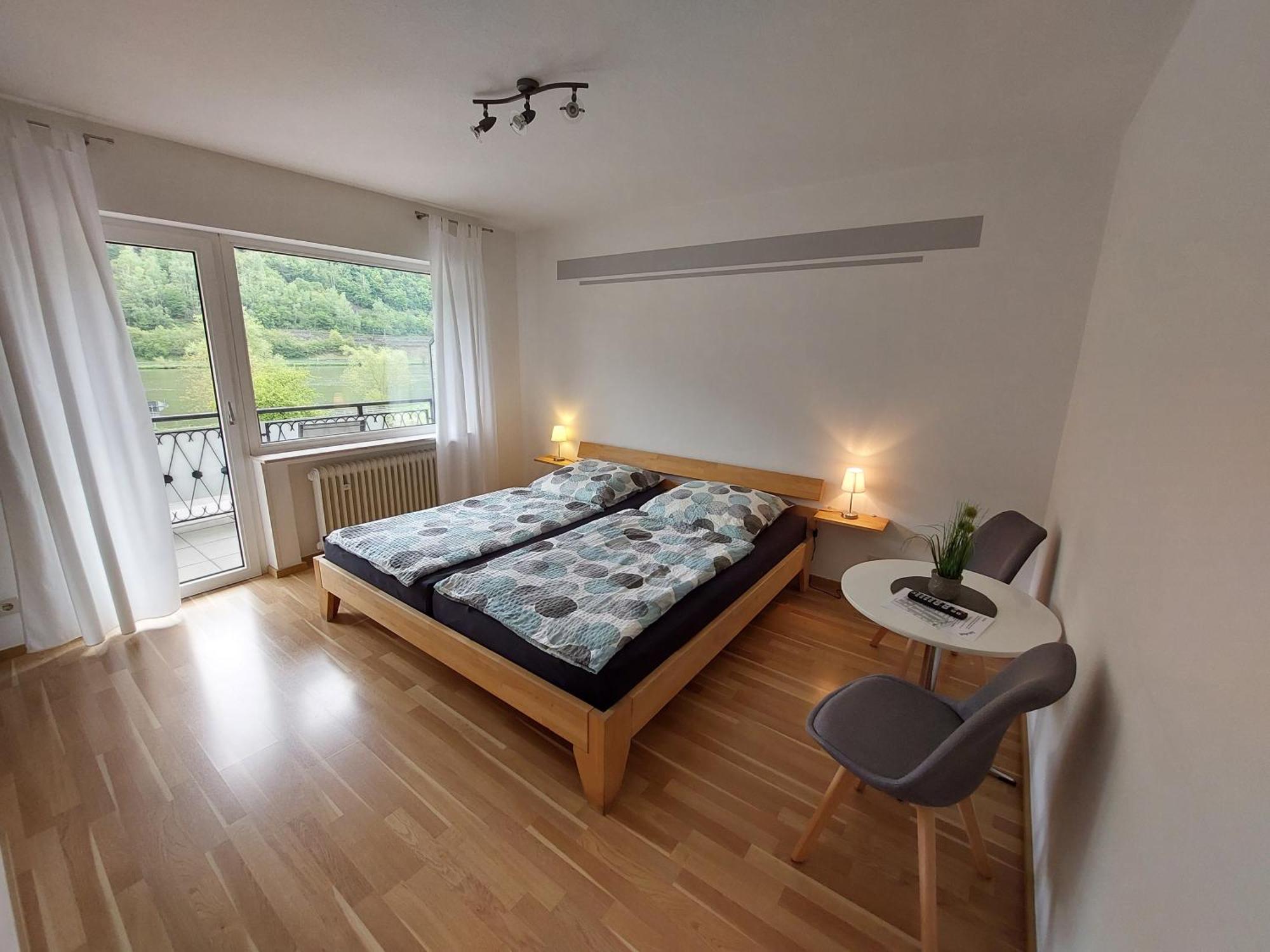 Pension Mosella, Gästezimmer Sankt Aldegund Exterior foto